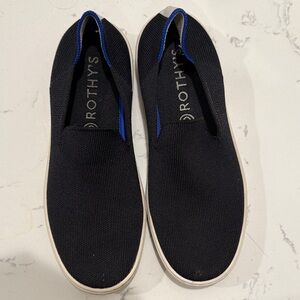 Rothy's women’s  Black Slip-On Loafers. excellent condition!